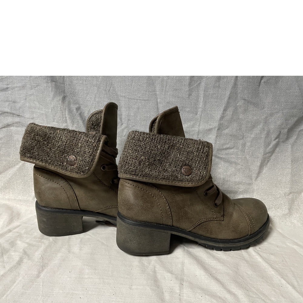 Roxy Brown Lace Up Boots